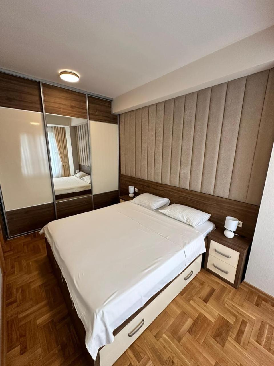Apartments 28 Podgorica Esterno foto
